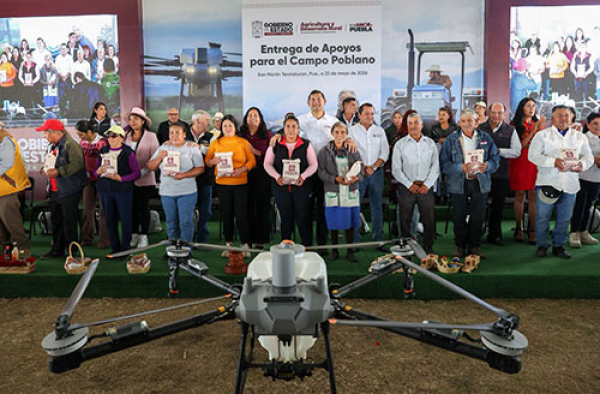 Con maquinaria y apoyos directos, Gobierno Estatal reactiva 200 mil hectáreas de campo