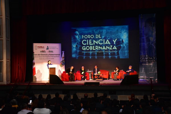 Queda inaugurado el Foro de Ciencia y Gobernanza