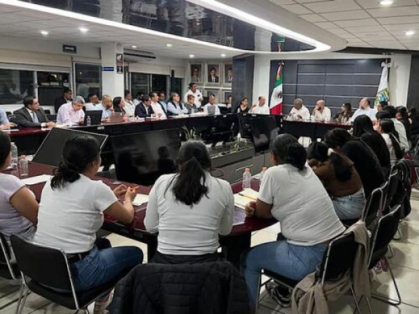 Logran acuerdos Segob y Normal Teteles