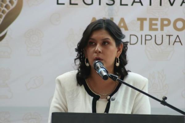 Rinde Lilia Tepole 2do. Informe en Tehuacán