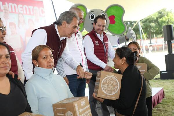San Baltazar Tetela recibe más de 4 mil despensas