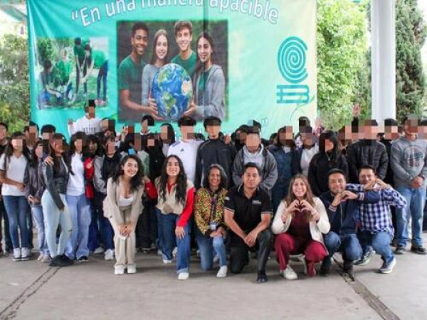 SDJ promueve educación reproductiva en COBAEP
