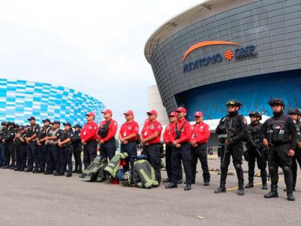 Fuerzas de seguridad en zona de los estadios