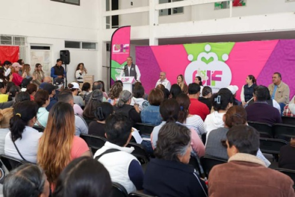 Llegan apoyos alimentarios a San Baltazar Campeche