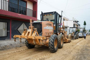 Supervisa Pepe Chedraui obras en San Francisco Totimehuacan