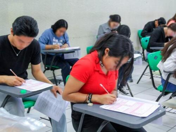 UTTECAM aplica examen diagnóstico de ingreso