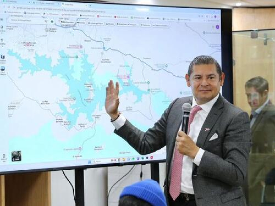 Puebla mejora sus vialidades: Armenta