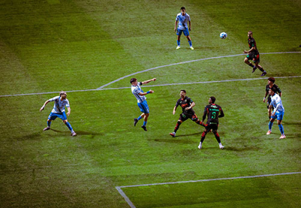 La Franja y Juárez reparten puntos