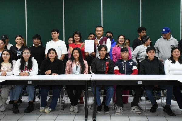 Títulación gratuita para 100 estudiantes de Huejotzingo