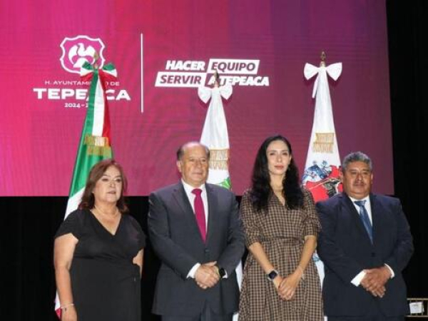 Tepeaca rinde su primer informe de gobierno