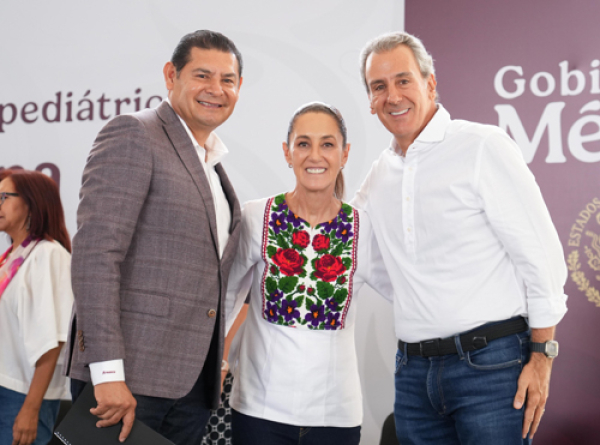 El alcalde Pepe Chedraui celebra la inauguración del Hospital de la Niñez Poblana
