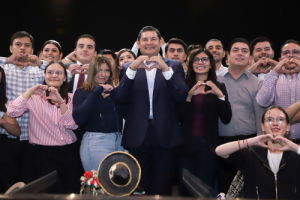 Jóvenes, el motor de Puebla: Alejandro Armenta