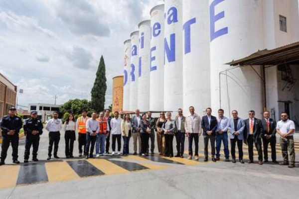 Ayuntamiento atiende parque industrial La Loma