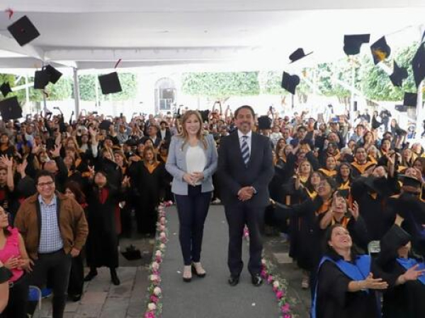 Gobierno y SEDIF reafirman compromiso con bienestar de familias