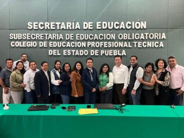 Conalep Puebla impulsa aprovechamiento académico