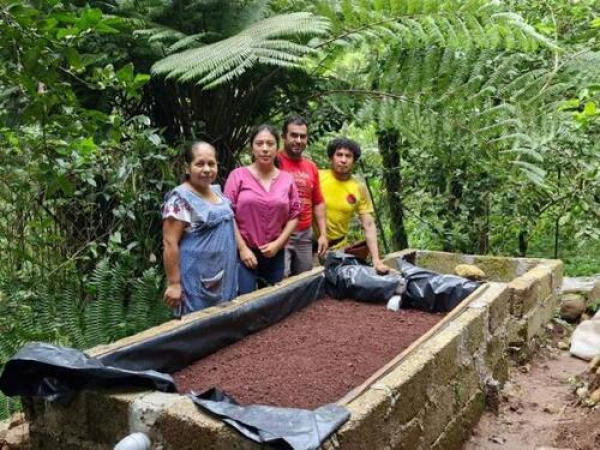 CEASPUE reconoce innovaci&oacute;n h&iacute;drica de alumna IEDEP