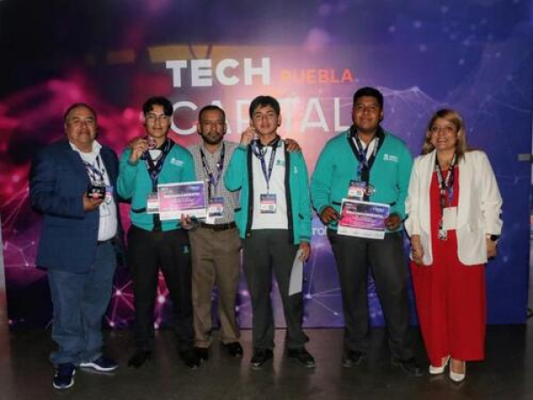 Destaca COBAEP en SUMOBOTS 2025